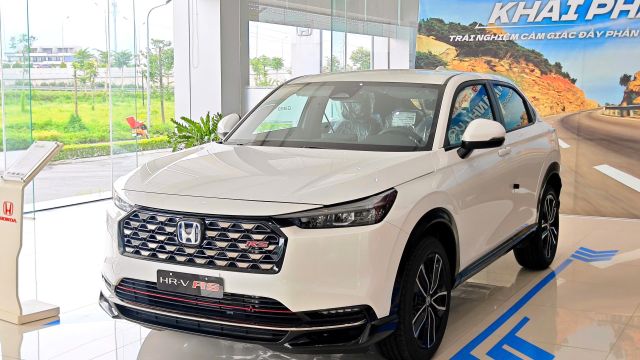 🌿 VÌ SAO BẠN NÊN SỞ HỮU HONDA HR-V e:HEV RS 2025?