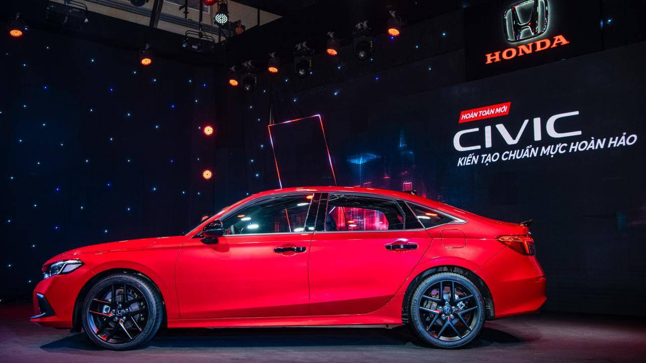 img-bgt-2021-honda-civic-2022-ngoa-i-tha-t-12-1644979055-width1280height720